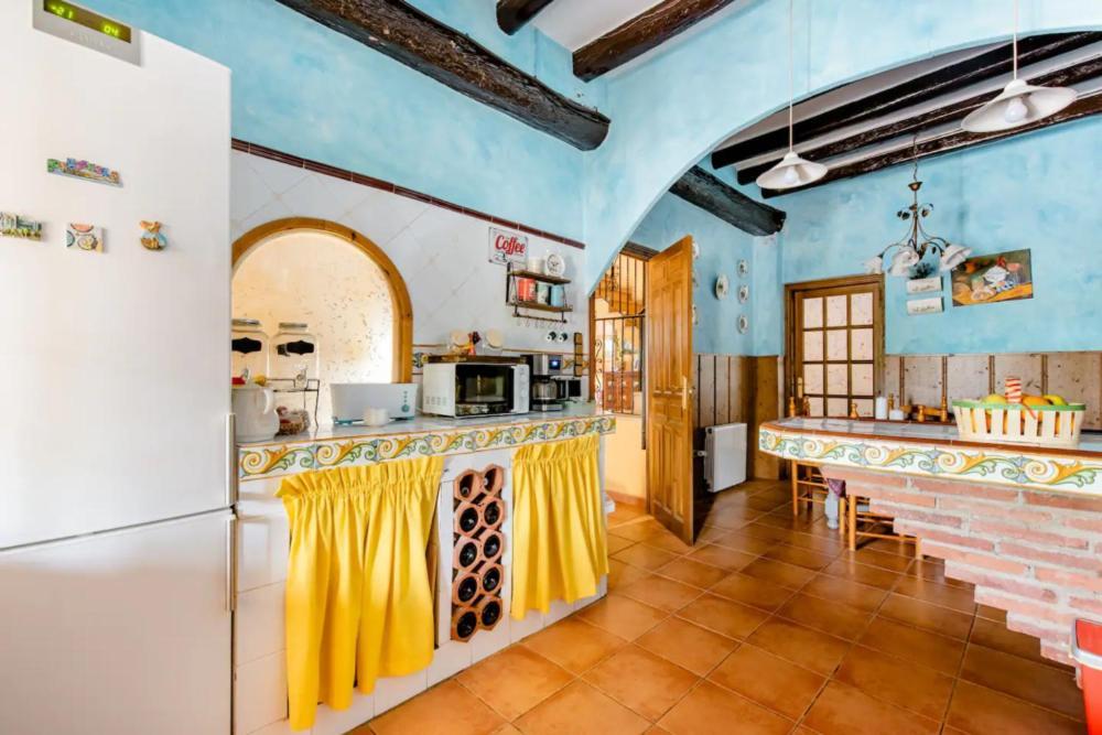 Masia Castellvi B&B Vinyols i Els Arcs Extérieur photo
